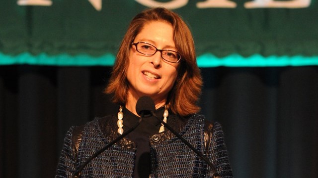 Người phụ nữ quyền lực nhất thế giới năm 2020 Abigail Johnson v&#224; nỗ lực để tho&#225;t khỏi &quot;c&#225;i b&#243;ng&quot; người thừa kế - Ảnh 1