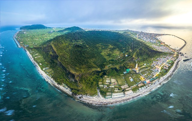 Điều chỉnh quy hoạch Khu kinh tế Dung Quất: bố tr&#237; 14.000 ha l&#224;m c&#225;c khu đ&#244; thị; x&#226;y s&#226;n bay L&#253; Sơn rộng 153 ha - Ảnh 1