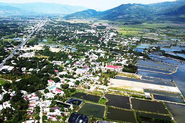 Khu vực Cam L&acirc;m, Kh&aacute;nh H&ograve;a dự đo&aacute;n ph&aacute;t triển rất mạnh.