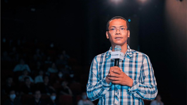 Chuy&ecirc;n gia truyền th&ocirc;ng x&atilde; hội Nguyễn Ngọc Long - nh&agrave; s&aacute;ng lập truyền th&ocirc;ng Trăng Đen