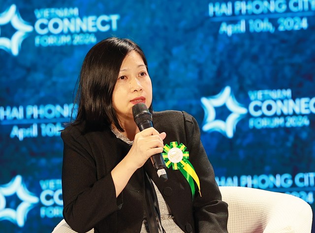B&agrave; L&acirc;m Th&uacute;y Nga, Gi&aacute;m đốc to&agrave;n quốc Khối Kh&aacute;ch h&agrave;ng doanh nghiệp lớn, HSBC Việt Nam