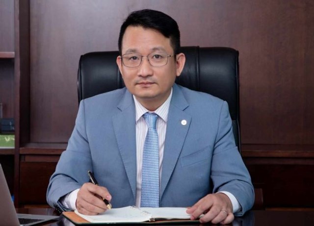 &Ocirc;ng Nguyễn Đ&igrave;nh T&ugrave;ng - th&agrave;nh vi&ecirc;n Hội đồng quản trị OCB.