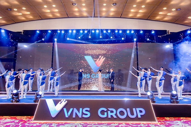 L&atilde;nh đạo của VNS Group c&ocirc;ng bố nhận diện thương hiệu mới