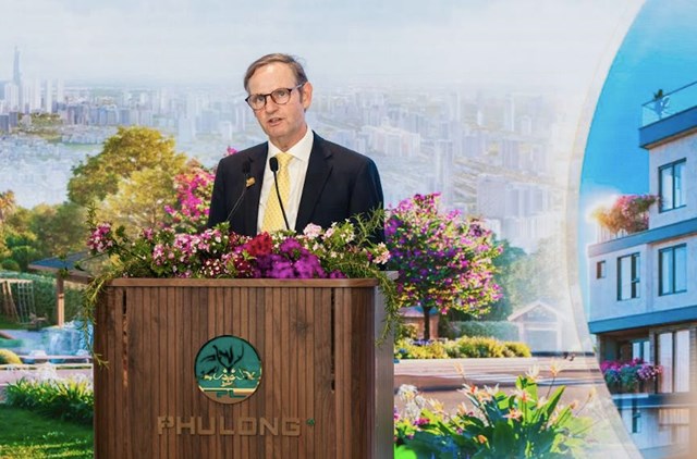 &Ocirc;ng Richard Mark Leech, Ph&oacute; Tổng Gi&aacute;m đốc Ph&uacute; Long kỳ vọng sẽ c&ugrave;ng WorldHotels&trade; &nbsp;kiến tạo trải nghiệm sống &ldquo;h&agrave;ng hiệu&rdquo; tại Essensia Parkway&nbsp;&nbsp; &nbsp;