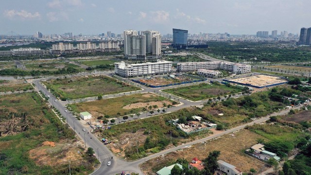 Người tham gia đấu gi&aacute; đất ở H&agrave; Nội phải nộp trước 20% gi&aacute; khởi điểm