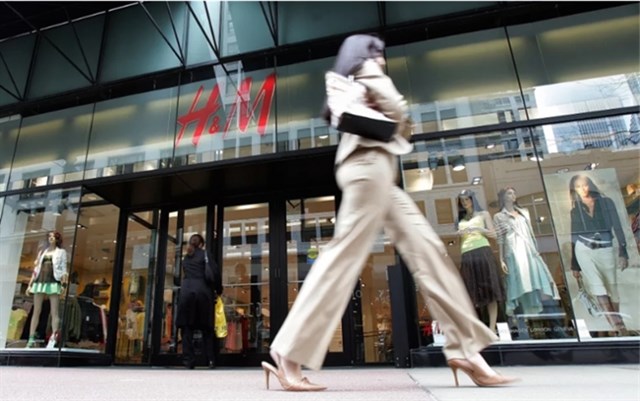 H&amp;M thu gom quần &#225;o để t&#225;i chế nhưng đường đi của số quần &#225;o n&#224;y thực sự về đ&#226;u? - Ảnh 1
