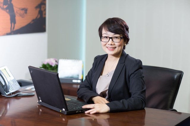 B&agrave; Trần Thị Nguyệt Oanh, Gi&aacute;m đốc nh&acirc;n sự của Ng&acirc;n h&agrave;ng HSBC Việt Nam.