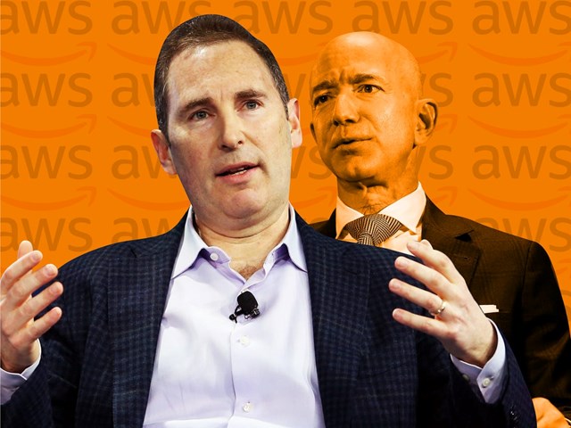 Andy Jassy sẽ bắt đầu đảm nhiệm vị tr&iacute; Gi&aacute;m đốc điều h&agrave;nh tập đo&agrave;n Amazon, thay cho người s&aacute;ng lập c&ocirc;ng ty Jeff Bezos từ ng&agrave;y 5/7.