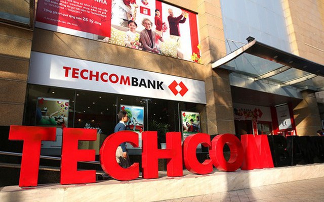 Techcombank b&#225;o l&#227;i hơn 15.600 tỷ đồng trong 6 th&#225;ng đầu năm - Ảnh 1