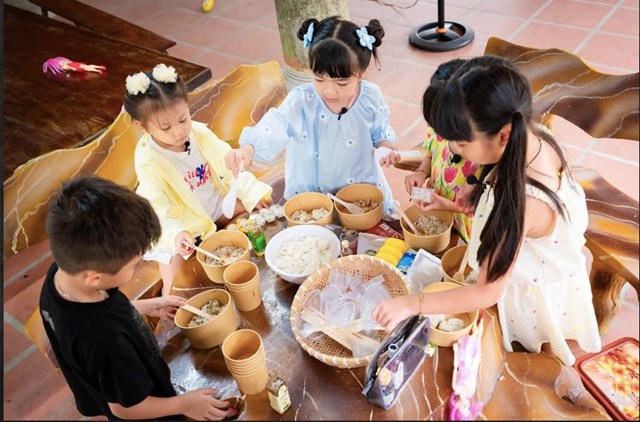 Bố ơi m&#236;nh đi đ&#226;u thế? 2025 - tập 11: MinHee kh&#243;c nức nở, c&#225;c bố nổi dậy đối đầu với b&#225;c Leng Keng - Ảnh 1