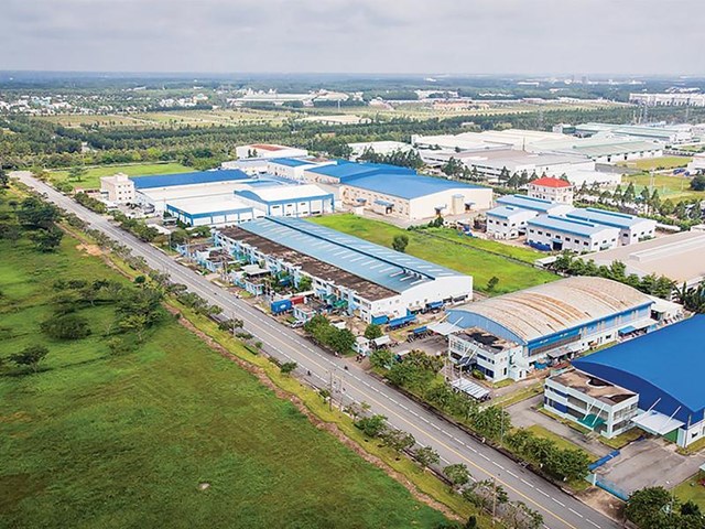 Bất động sản c&ocirc;ng nghiệp Việt Nam được đ&aacute;nh gi&aacute; l&agrave; lĩnh vực duy nhất hứa hẹn phục hồi cao trong trong dịch Covid-19.