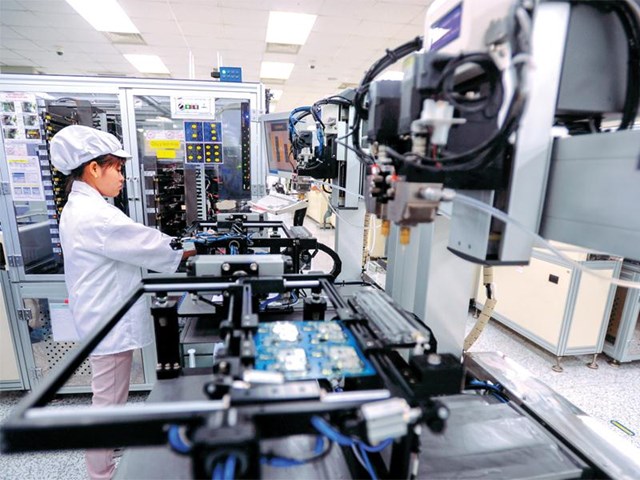 Hơn 19 tỷ USD vốn FDI đổ v&agrave;o Việt Nam trong 8 th&aacute;ng đầu năm