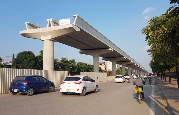 Trước khi đề xuất đầu tư metro số 5 Văn Cao - H&ograve;a Lạc, TP H&agrave; Nội đ&atilde; đầu tư 2 tuyến đường sắt đ&ocirc; thị bằng vốn vay nước ngo&agrave;i - Ảnh: Tuấn Ph&ugrave;ng