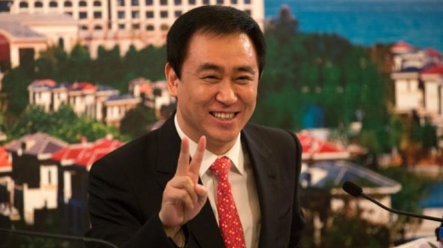 &Ocirc;ng Hui Ka Yan từng c&oacute; tuổi thơ cơ cực khi mẹ mất sớm, một m&igrave;nh đến Th&acirc;m Quyết với t&acirc;m ch&iacute; l&agrave;m gi&agrave;u.