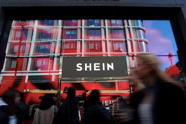 Reuters: Shein mở cửa h&#224;ng đầu ti&#234;n ở giữa l&#242;ng &#39;kinh đ&#244;&#39; thời trang Paris, b&#225;n v&#225;y c&#243; gi&#225; chỉ 12 Euro - Ảnh 1