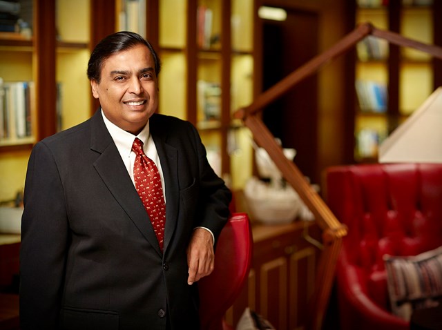 &nbsp;Tỷ ph&uacute; gi&agrave;u nhất ch&acirc;u &Aacute; - &ocirc;ng Ambani vừa ghi nhận khối t&agrave;i sản r&ograve;ng vượt ngưỡng 100 tỷ USD.