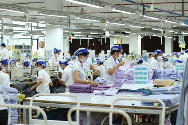 Tập đo&#224;n Dệt may Việt Nam Vinatex (VGT) dự kiến đạt 71% kế hoạch doanh thu năm sau 9 th&#225;ng - Ảnh 1