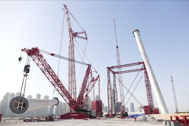 C&ocirc;ng tr&igrave;nh đ&atilde; "ti&ecirc;u thụ" tới 11.200 tấn th&eacute;p, nhiều hơn 33% so với lượng th&eacute;p được sử dụng để x&acirc;y dựng th&aacute;p Eiffel.