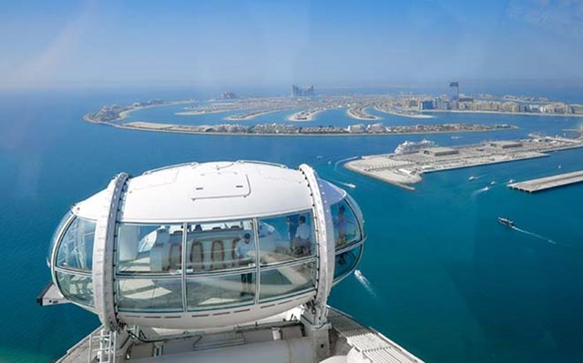 Mỗi cabin chứa 40 người, đồng nghĩa với việc 1.750 du kh&aacute;ch c&oacute; thể đi Ain Dubai v&agrave;o c&ugrave;ng một l&uacute;c.