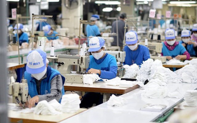 Lũy kế 9 th&aacute;ng đầu năm, tập đo&agrave;n dệt may ghi nhận lợi nhuận sau thuế&nbsp;đạt 872 tỷ đồng, cao gấp 2 lần 9 th&aacute;ng đầu năm ngo&aacute;i.