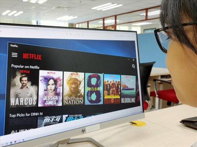 Nền tảng&nbsp;Netflix, Apple TV, WeTV (Trung Quốc) đang cung cấp cho khoảng 1 triệu thu&ecirc; bao tại Việt Nam.