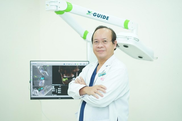 Tiến sĩ, B&aacute;c sĩ V&otilde; Văn Nh&acirc;n - Chuy&ecirc;n gia cấy gh&eacute;p răng Implant tr&ecirc;n 25 năm kinh nghiệm &nbsp;