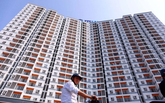 Số lượng dự &aacute;n nh&agrave; ở thương mại được cấp ph&eacute;p giảm 9,3% với hơn 295 dự &aacute;n v&agrave; hơn 125.000 căn hộ.