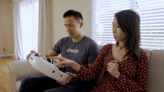 Jay v&agrave; vợ đ&atilde; c&ugrave;ng nhau sản xuất ra c&aacute;c video tr&ecirc;n TikTok v&agrave; thu h&uacute;t được lượng lớn người theo d&otilde;i.