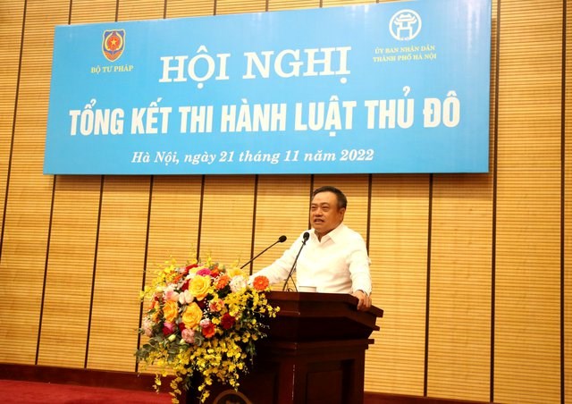 Chủ tịch UBND TP. H&agrave; Nội Trần Sỹ Thanh ph&aacute;t biểu tại Hội nghị. Ảnh: VGP/Th&ugrave;y Linh