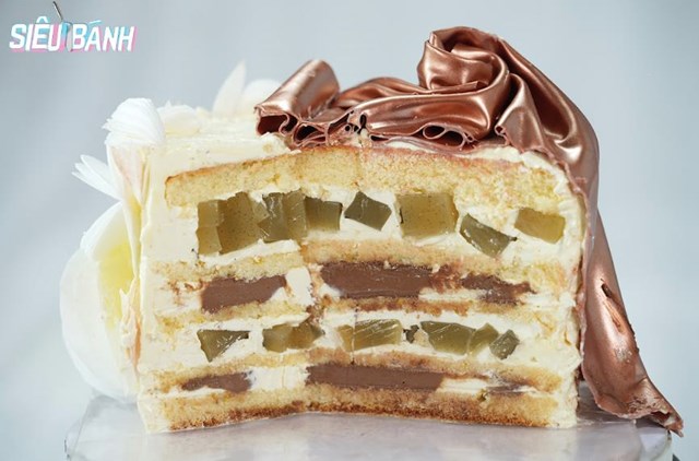 B&#225;nh cưới nh&#226;n trầu cau g&#226;y &#39;cho&#225;ng&#39; với nghi thức r&#243;t rượu c&#243; 1-0-2 khiến gi&#225;m khảo đi từ bất ngờ đến h&#224;i l&#242;ng - Ảnh 4