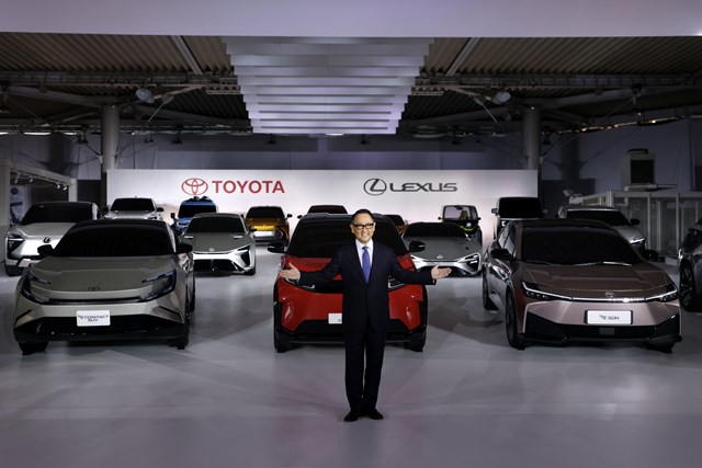 Chủ tịch Toyota Akio Toyoda&nbsp;l&agrave; một trong những người c&oacute; quan điểm thận trọng về xe điện. &nbsp;