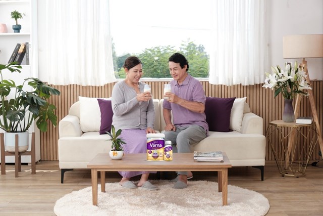 V&auml;rna Colostrum bổ sung sữa non cho người lớn, gi&uacute;p tăng đề kh&aacute;ng nhanh