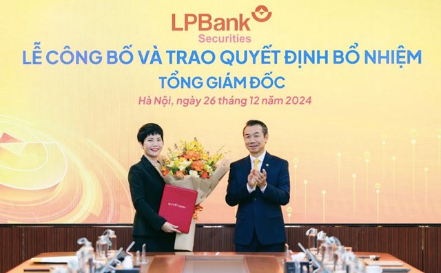 B&agrave; Vũ Ngọc Anh nhận quyết định bổ nhiệm vị tr&iacute; Tổng Gi&aacute;m đốc LPBS