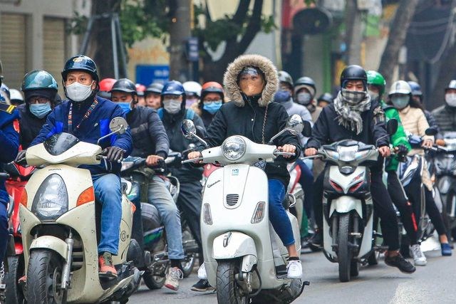 Thời tiết 23/12 : Bắc Bộ đêm và sáng trời rét, Trung và Nam Bộ mưa rào và dông
