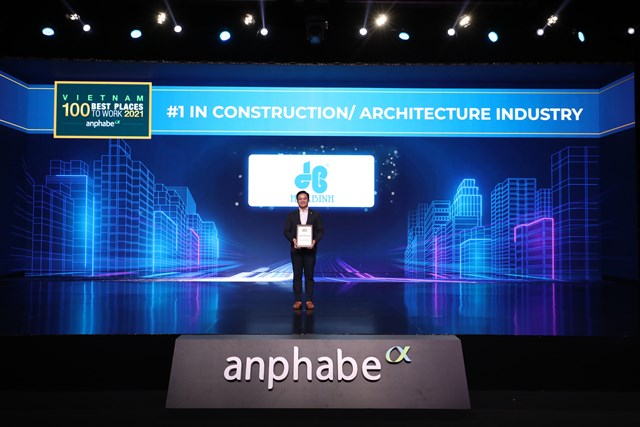 H&ograve;a B&igrave;nh đứng số 1 ng&agrave;nh x&acirc;y dựng kiến tr&uacute;c trong Top 100 Nơi l&agrave;m việc tốt nhất Việt Nam,