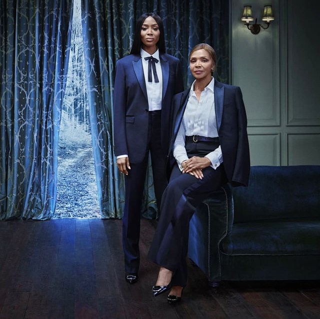 Vẻ đẹp mạnh mẽ, tự tin của "B&aacute;o đen l&agrave;ng mốt"&nbsp;Naomi Campbell c&oacute; lẽ được thừa hưởng nhiều từ mẹ - b&agrave;&nbsp;Valerie Morris-Campbell.&nbsp;V&agrave;o năm 2018, cặp mẹ con si&ecirc;u mẫu nổi tiếng n&agrave;y đ&atilde; kết hợp trong Festive Campaign của thương hiệu&nbsp;Burberry với thần th&aacute;i v&ocirc; c&ugrave;ng sang trọng, đẳng cấp. Ảnh: @valeriemorriscampbell / Instagram