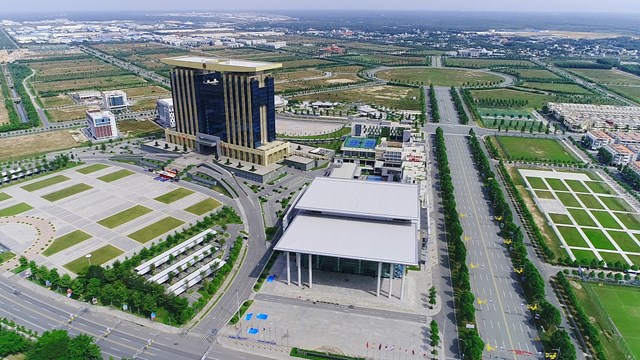 Việc ph&aacute;t triển c&aacute;c dự &aacute;n lớn&nbsp;đ&atilde; tạo n&ecirc;n l&agrave;n s&oacute;ng ph&aacute;t triển s&ocirc;i động cho thị trường bất động sản c&aacute;c tỉnh Đ&ocirc;ng Nam Bộ.&nbsp;