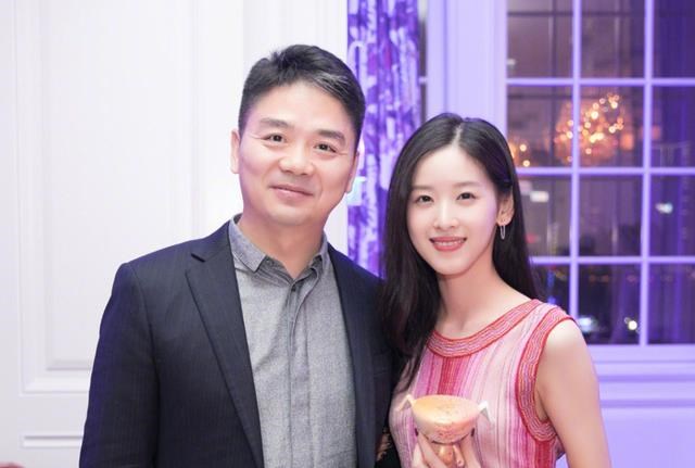 Vợ chồng Lưu Cường Đ&ocirc;ng v&agrave; Chương Trạch Thi&ecirc;n.