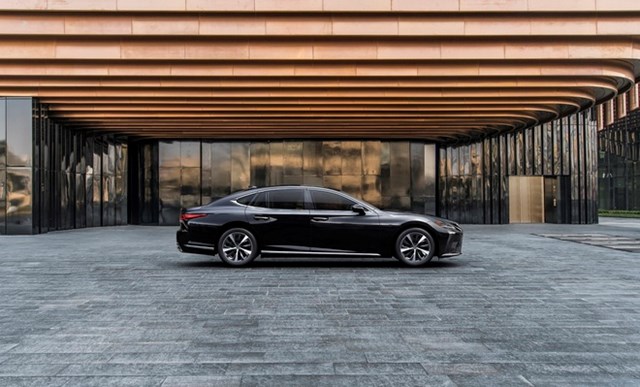Lexus LS 500 v&#224; LS 500h 2021 được ra mắt tại Việt Nam - Ảnh 2