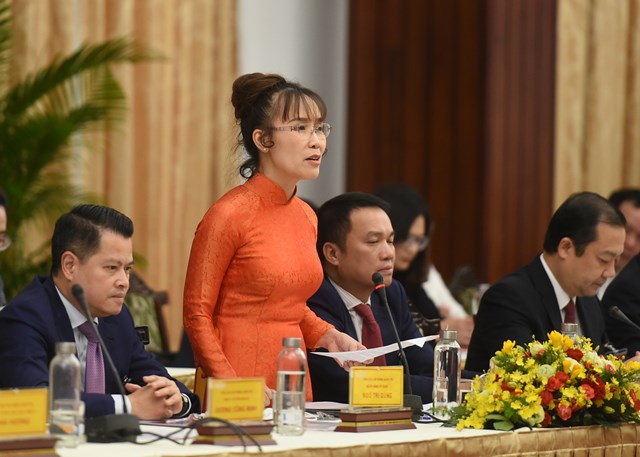 B&agrave; Nguyễn Thị Phương Thảo, Tổng Gi&aacute;m đốc Vietjet Air ph&aacute;t biểu tại Đối thoại 2045. Ảnh: Quang Hiếu