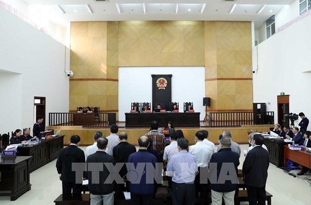 Hội đồng x&eacute;t xử tiến h&agrave;nh nghị &aacute;n v&agrave; sẽ ra ph&aacute;n quyết vụ &aacute;n xảy ra tại C&ocirc;ng ty cổ phần Gang th&eacute;p Th&aacute;i Nguy&ecirc;n (TISCO) v&agrave;o chiều 20/4.