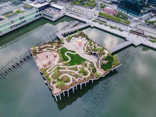 C&ocirc;ng vi&ecirc;n&nbsp; Diller Island ch&iacute;nh thức mở cửa đ&oacute;n kh&aacute;ch tham quan từ ng&agrave;y 21/5. Thời gian mở cửa từ 6 giờ s&aacute;ng đến 24 giờ đ&ecirc;m.