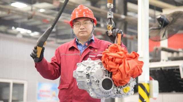 LG chuyển sang sản xuất linh kiện &ocirc; t&ocirc; điện, tham vọng đứng đầu thị trường.