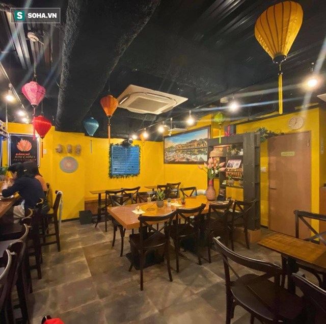 Qu&#225;n b&#225;nh m&#236; Việt Nam của hai anh em du học sinh tr&#234;n đất Nhật: Gi&#225; 100.000 đồng/chiếc, kh&#225;ch đ&#244;ng nghịt - Ảnh 2