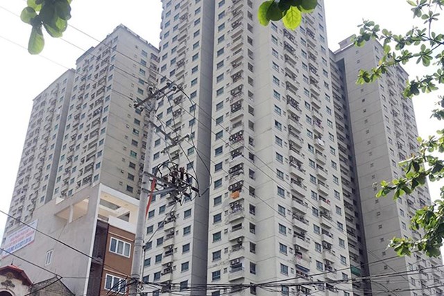 Theo cử tri, việc quản l&yacute; sử dụng căn hộ chung cư để kinh doanh dịch vụ cho thu&ecirc; theo giờ, ngắn ng&agrave;y hết sức kh&oacute; khăn, nhiều đối tượng lợi dụng để hoạt động mại d&acirc;m, ma t&uacute;y, tội phạm c&ocirc;ng nghệ cao...