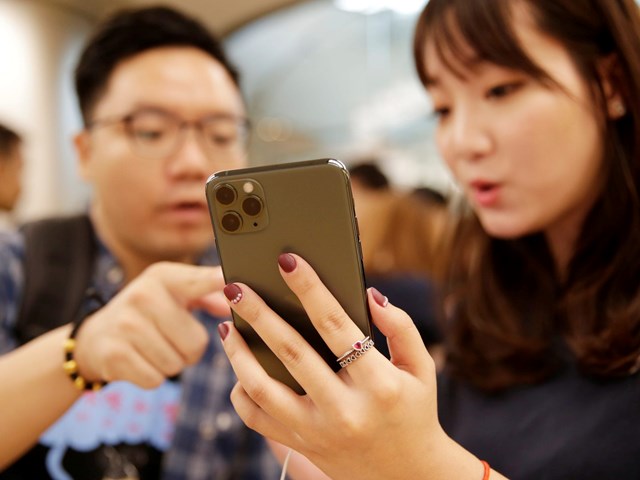 Apple ngừng b&aacute;n iPhone 11 Pro sau khi&nbsp;iPhone 12 ra mắt. Ảnh:&nbsp;Business Insider.