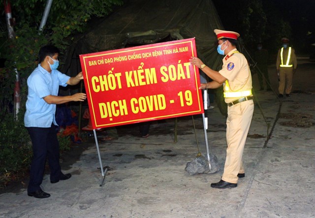 Từ ca bệnh 2899, H&agrave; Nam c&oacute; th&ecirc;m tới 14 trường hợp nhiễm Covid-19 trong cộng đồng. Ảnh minh họa