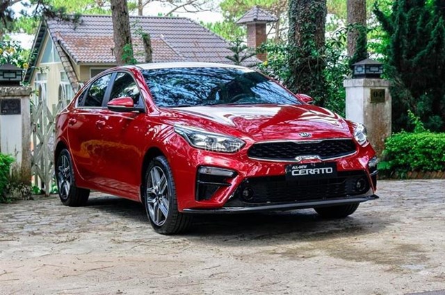 Kia Cerato đang l&agrave; mẫu xe ở ph&acirc;n kh&uacute;c hạng C được ưa chuộng. Ảnh: Xegiare.com
