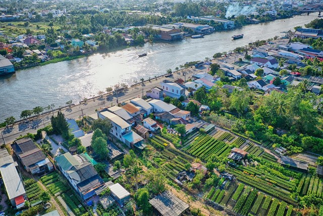 Những th&#225;ch thức cho Việt Nam trong năm 2021 dưới g&#243;c nh&#236;n của người nước ngo&#224;i - Ảnh 1