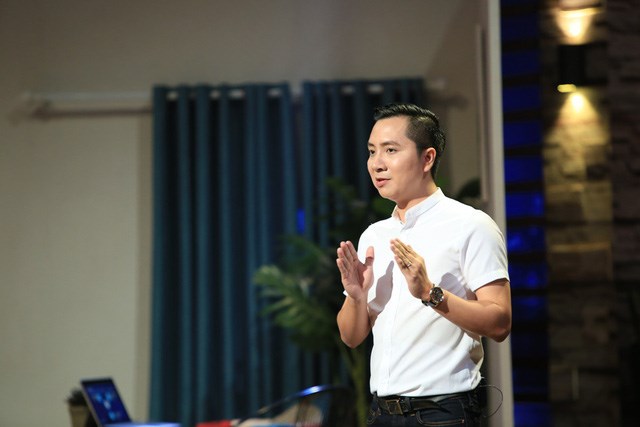 &Ocirc;ng Nguyễn Văn Dũng (Steven Nguyen, CEO Luxstay) trong một chương tr&igrave;nh gọi vốn tr&ecirc;n truyền h&igrave;nh.&nbsp;